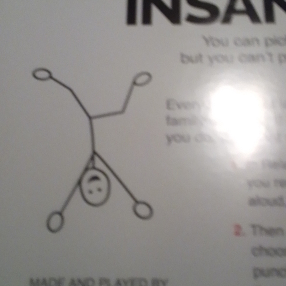 Relative Insanity Game - Picture 4 of 8